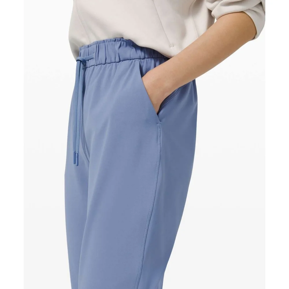 lululemon athletica excellent size